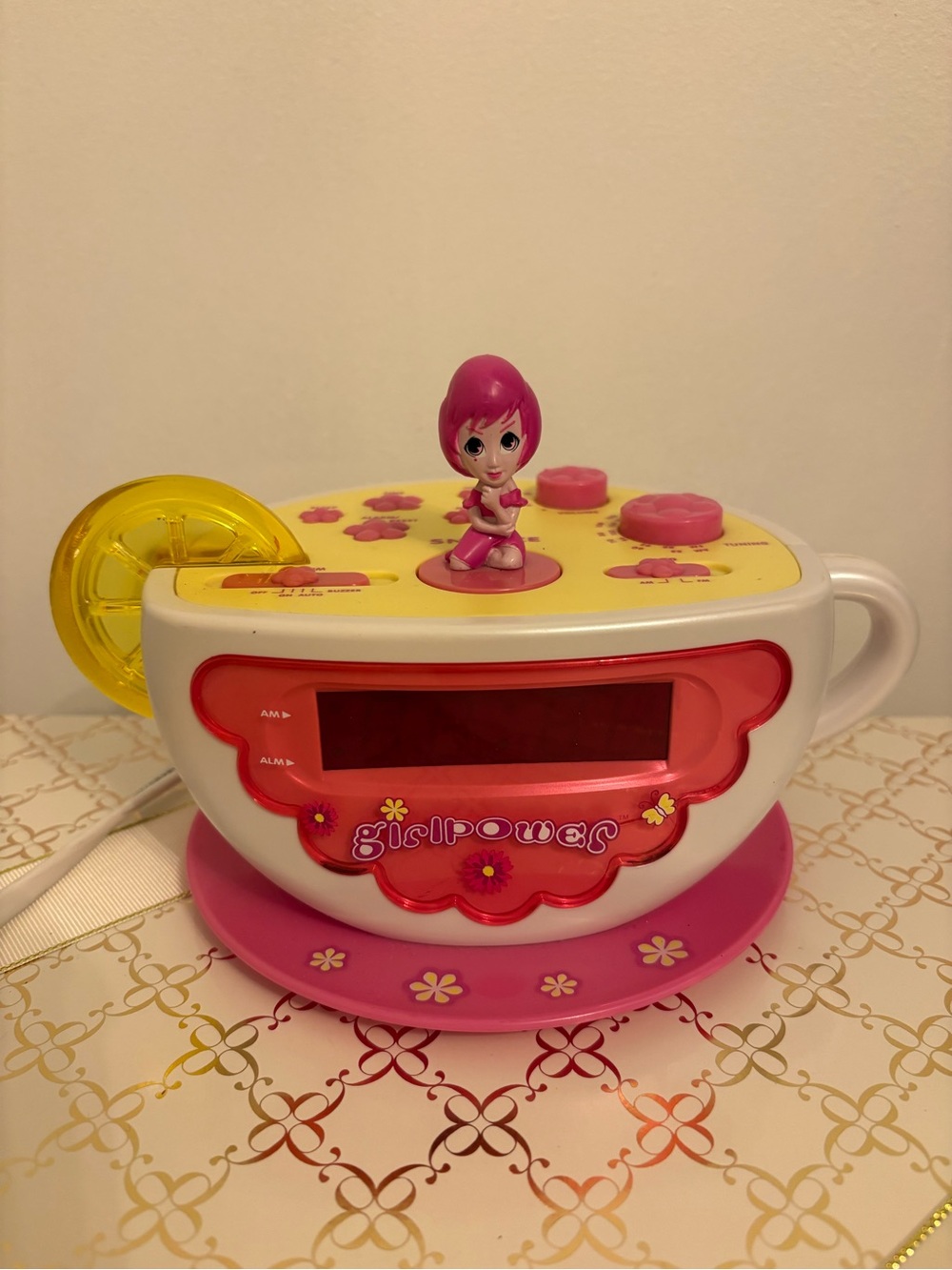 Vintage Girl Power Teacup AM/FM Radio Alarm Clock ~ Lemon Nightlight Works RARE